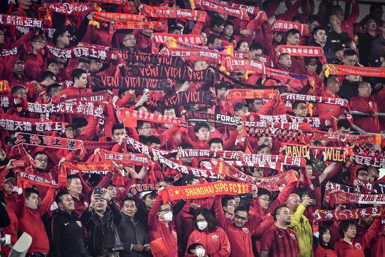 足协杯八强战首回合 北京中赫国安2:1力克上海上港 足协杯八强战首回合 北京中赫国安2:1力克上海上港